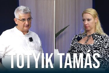 AI Totyik